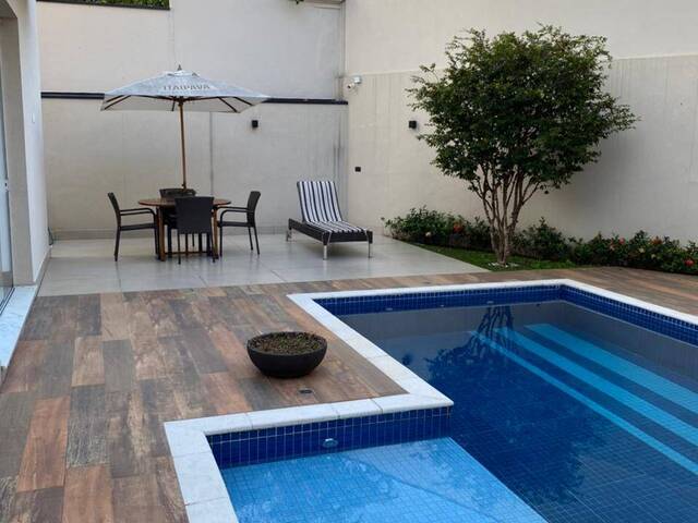 #3583 - Casa em condomínio para Venda em Barueri - SP