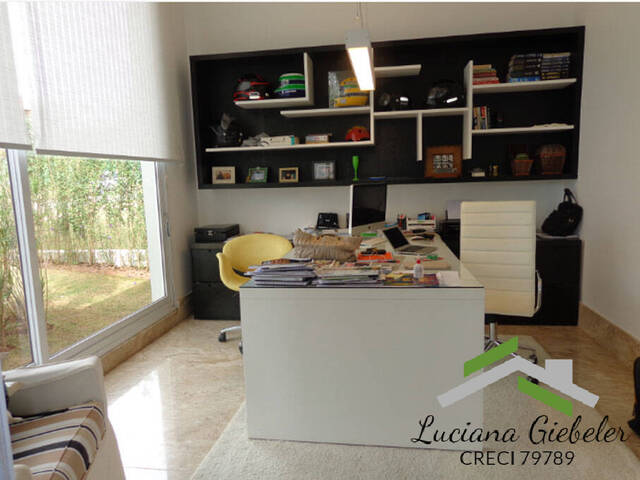 Casa para Venda em Santana de Parnaíba - 4