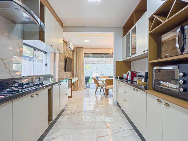 #4039 - Casa em condomínio para Venda em Barueri - SP