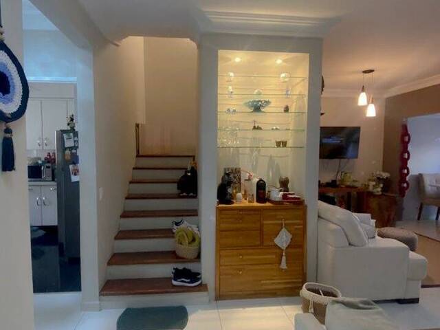 #4080 - Casa em condomínio para Venda em Barueri - SP