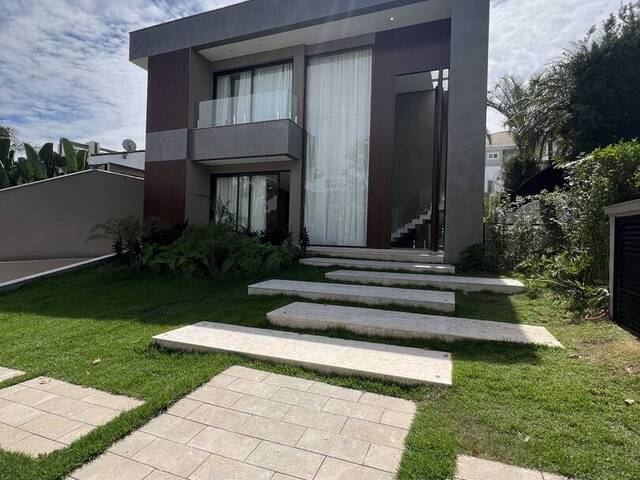 #4106 - Casa em condomínio para Venda em Barueri - SP