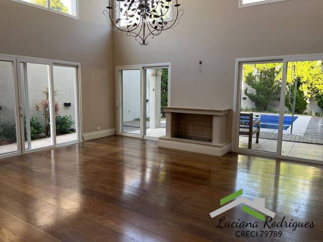 #4166 - Casa em condomínio para Venda em Barueri - SP