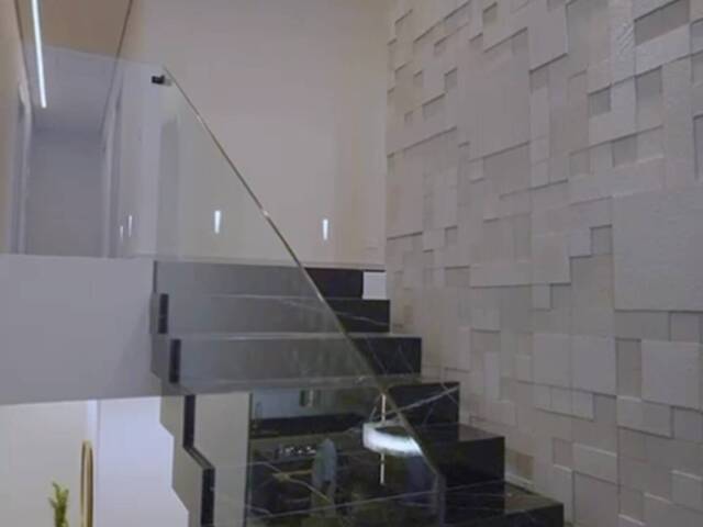 #4090 - Casa em condomínio para Venda em Barueri - SP