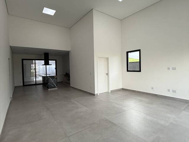 #3584 - Casa em condomínio para Venda em Barueri - SP