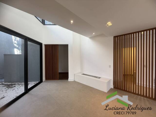 #4123 - Casa em condomínio para Venda em Barueri - SP